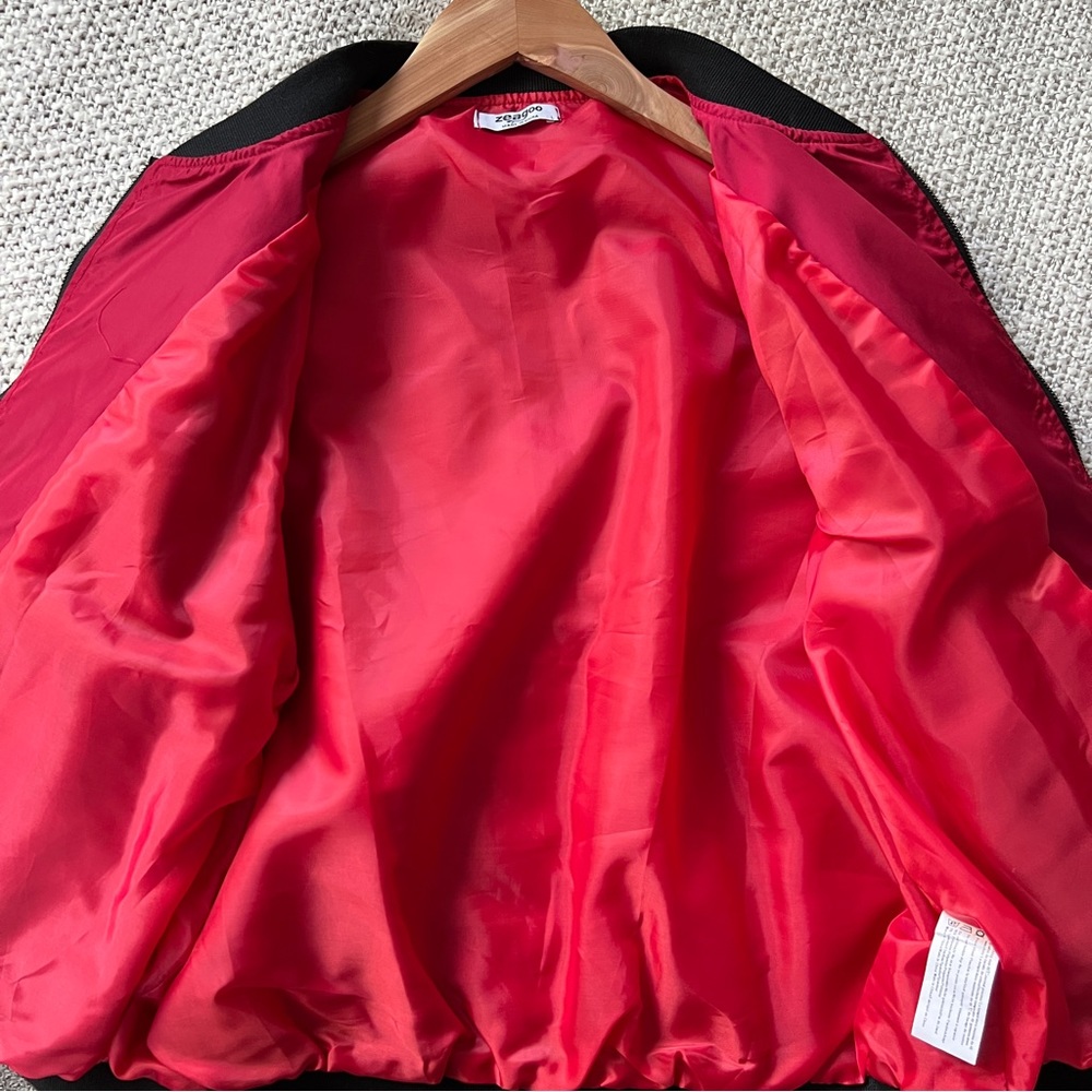 Women’s Red Windbreaker Bomber Jacket Size Medium - Picture 4 of 5